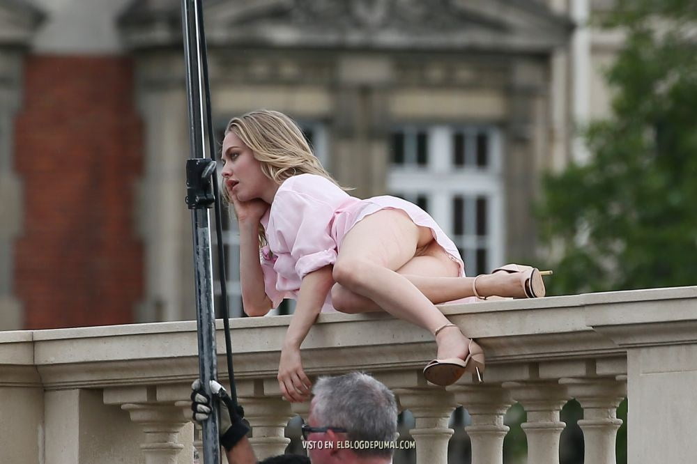 Amanda seyfried muestra el cocho accidentalmente 3 Amanda seyfried muestra el cocho accidentalmente 3