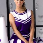 La porrista ashlynn brooke se desnuda despues de una practica 2 La porrista ashlynn brooke se desnuda despues de una practica 2