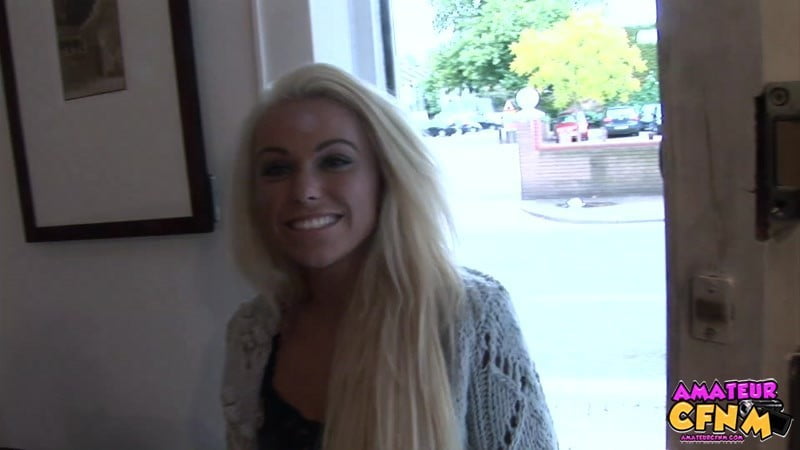 Rubia amateur se deja follar en leggins 1 Rubia amateur se deja follar en leggins 1