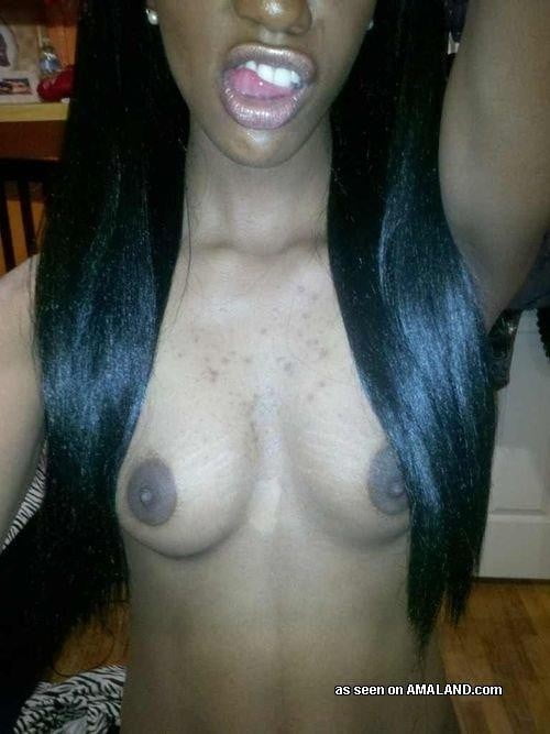 morenas calientes en selfie 4