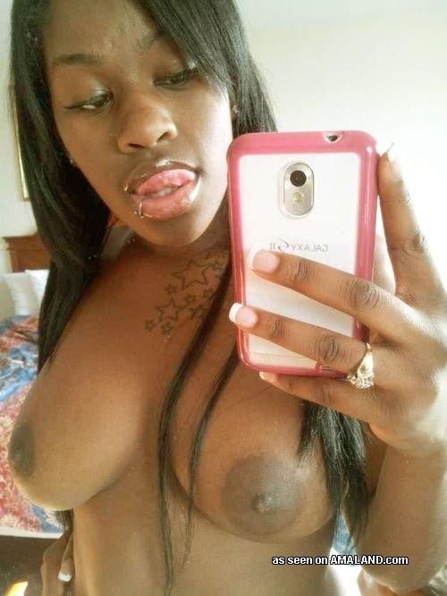 morenas calientes en selfie 8